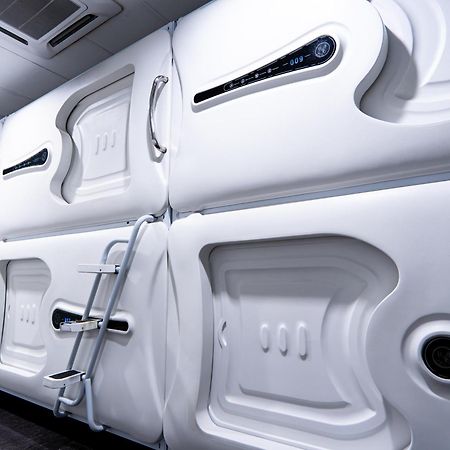 Capsule Inn Kota Kinabalu Zewnętrze zdjęcie