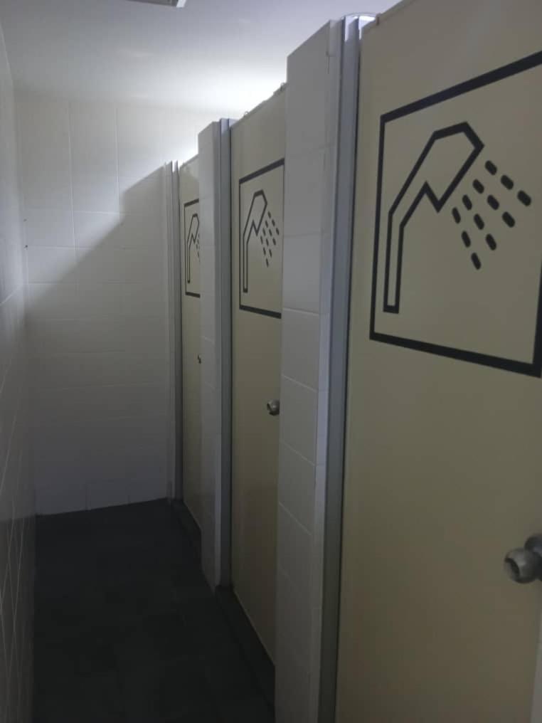 Capsule Inn Kota Kinabalu Zewnętrze zdjęcie