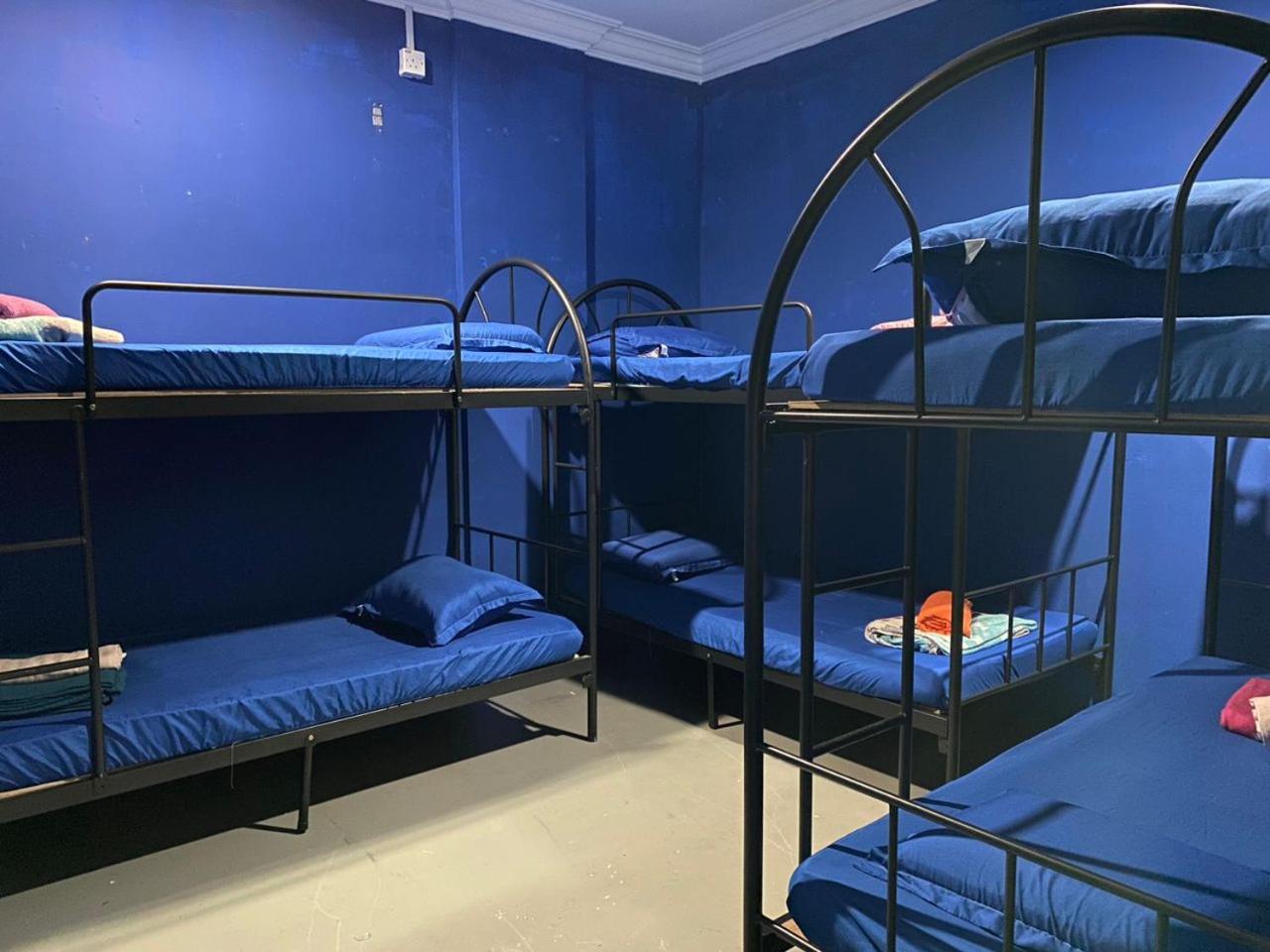 Capsule Inn Kota Kinabalu Zewnętrze zdjęcie